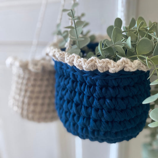 Crochet Plant Hanger, Ruffled Hanging Baskets - Looping Home