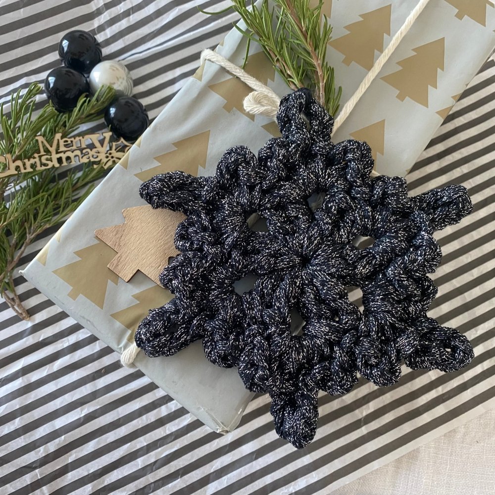 Black Sparkly Snowflake Christmas Ornament Set - Looping Home