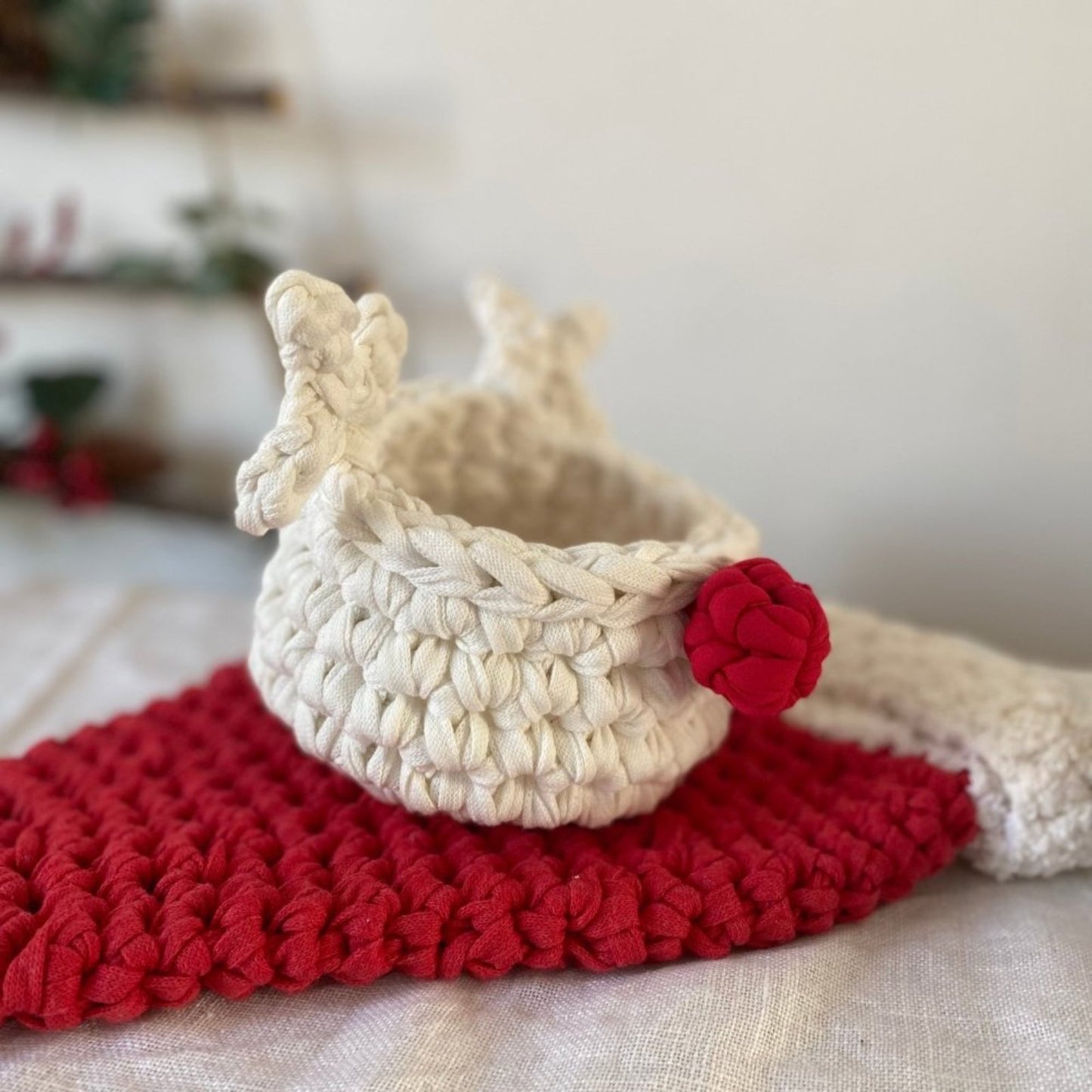 Crochet Basket Rudolph Reindeer - Looping Home