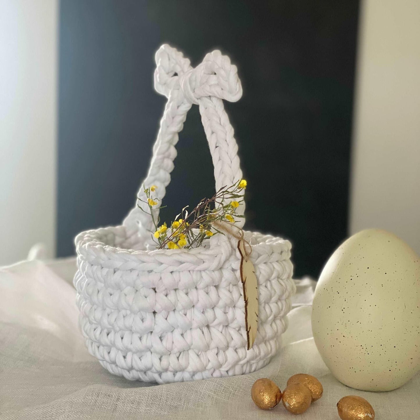 Crochet Easter Basket - Eggs Basket for Easter - Looping Home