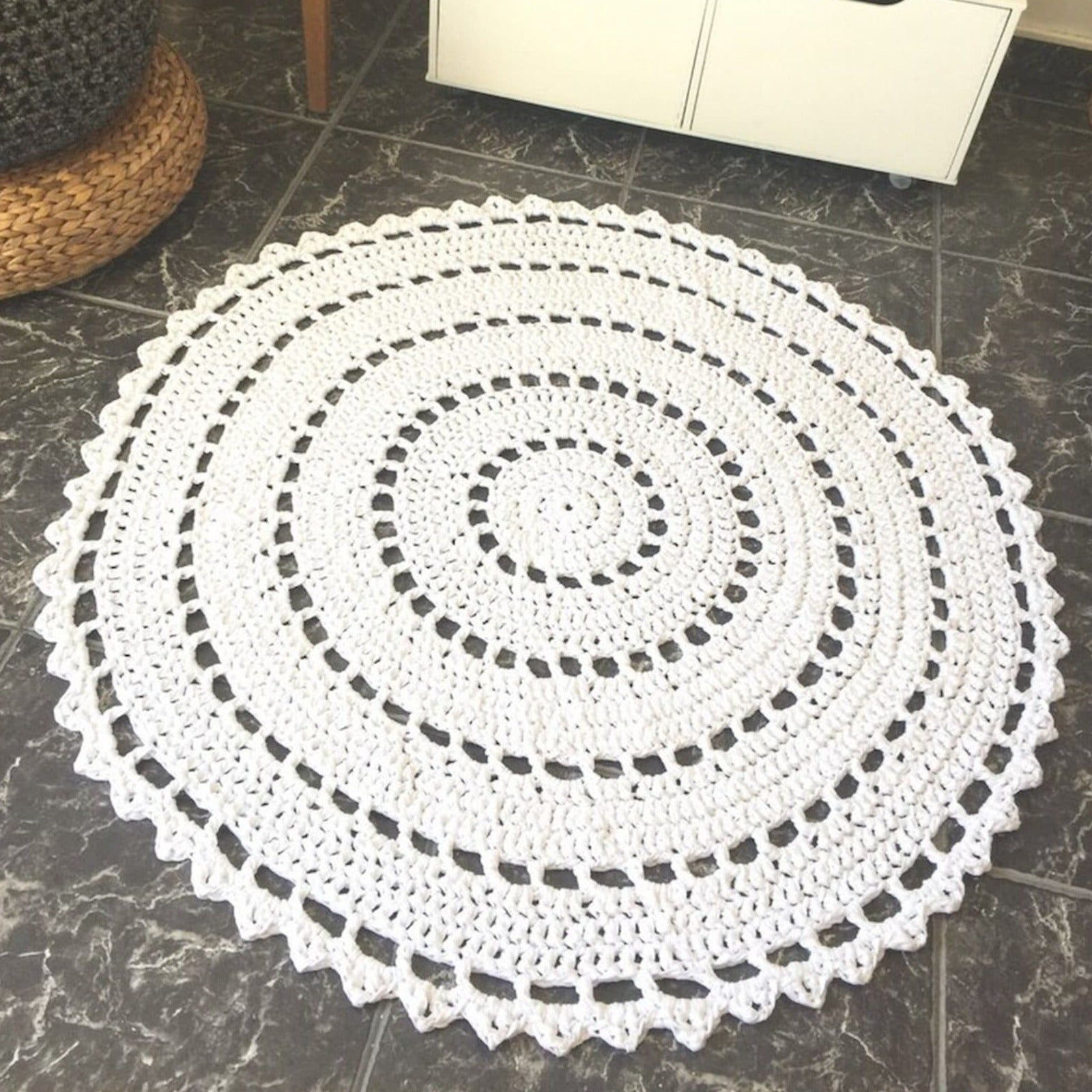 Crochet Round Doily Rug, Mandala Floor Mat - Looping Home