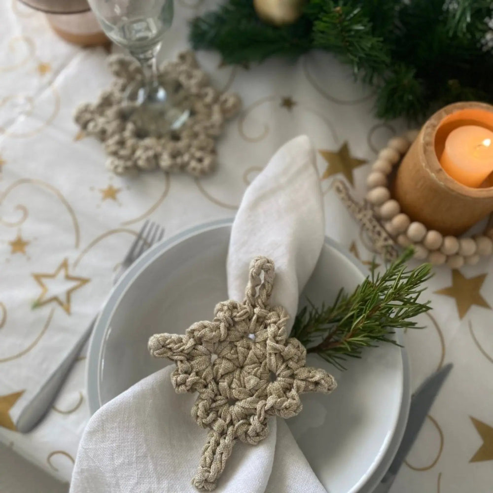 Gold Sparkly Christmas Table Decor -Set of 8 pieces - Looping Home