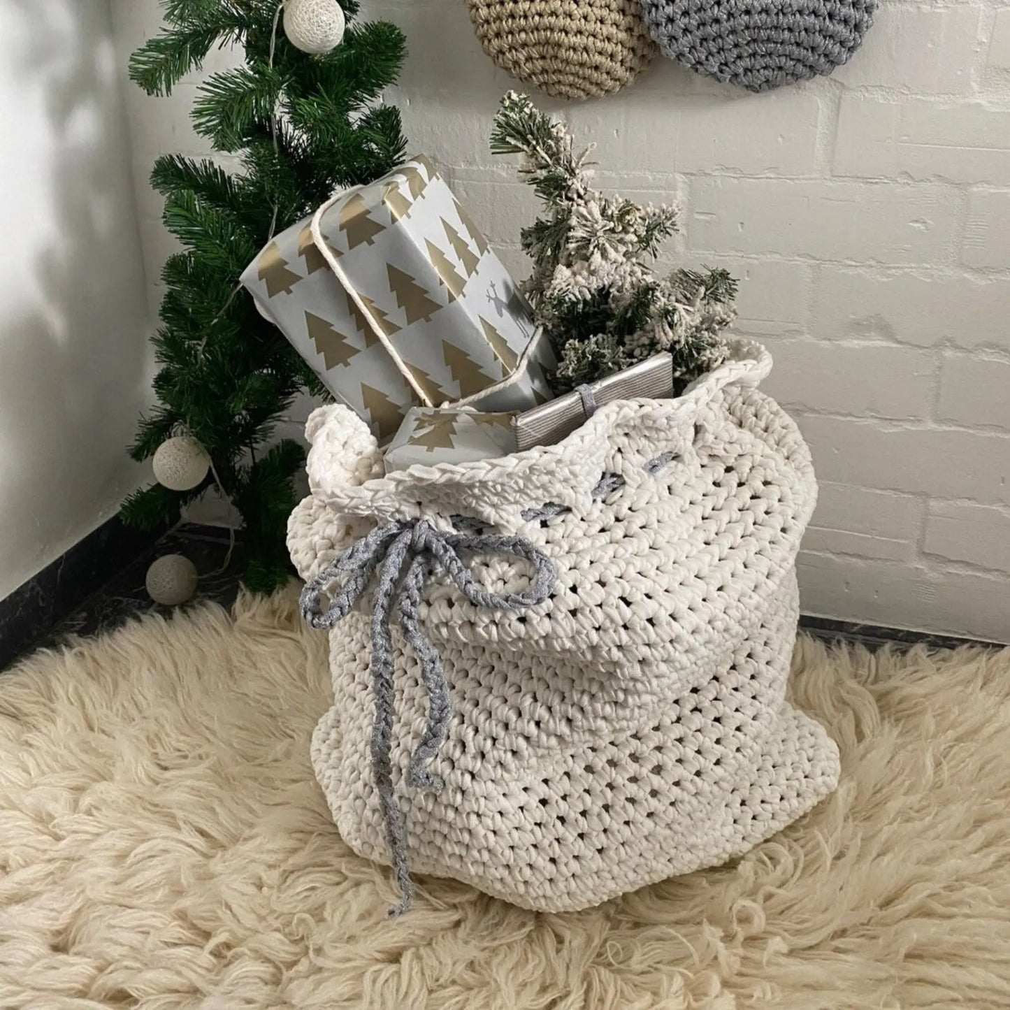 Knitted Christmas Bag - Christmas Home Decor - Looping Home