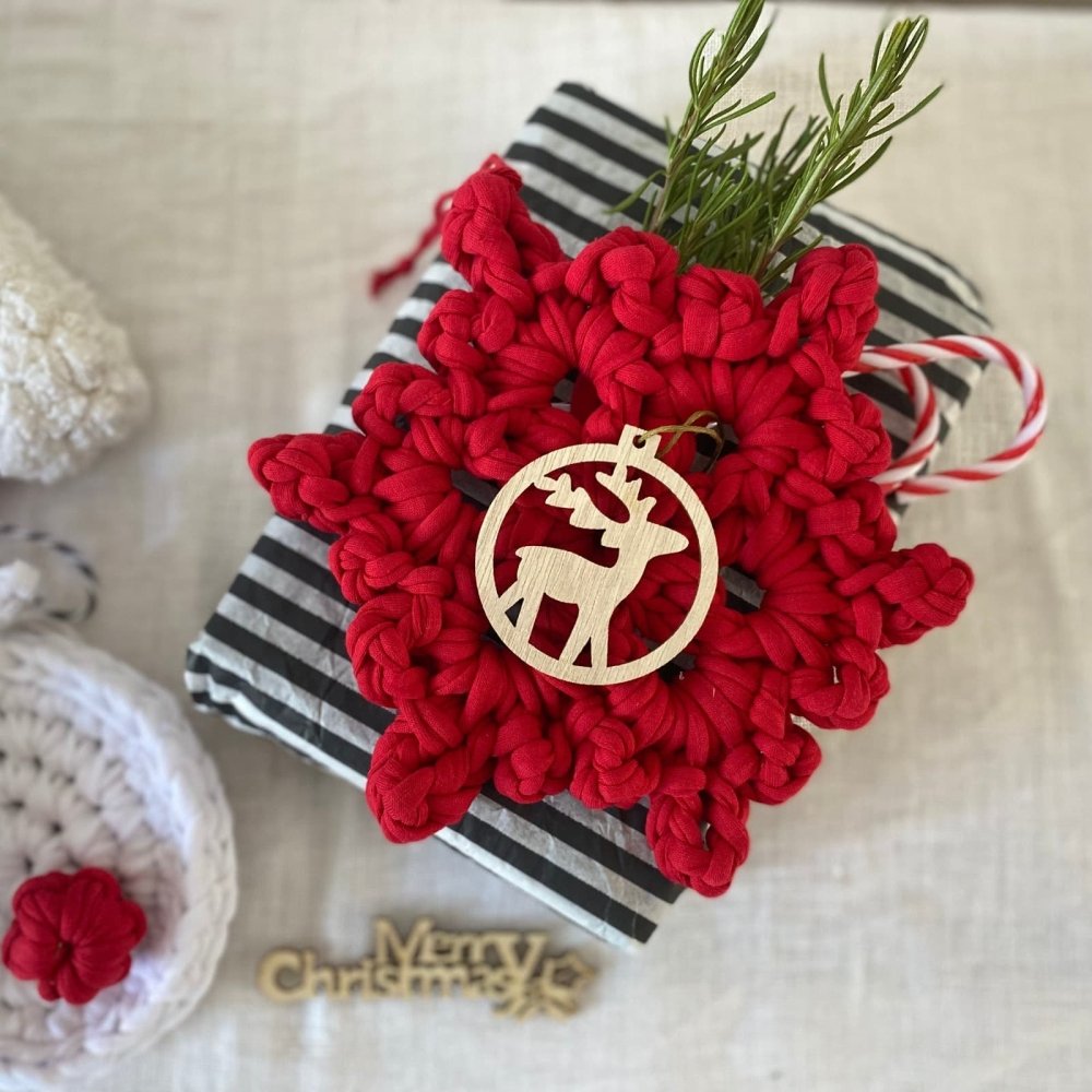 Large Crochet Snowflake Christmas Decorations Set - Looping Home