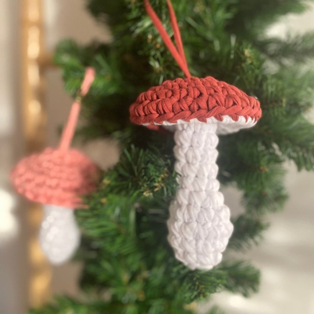 Large Mushroom Ornaments Set, Toadstool Pendants - Looping Home