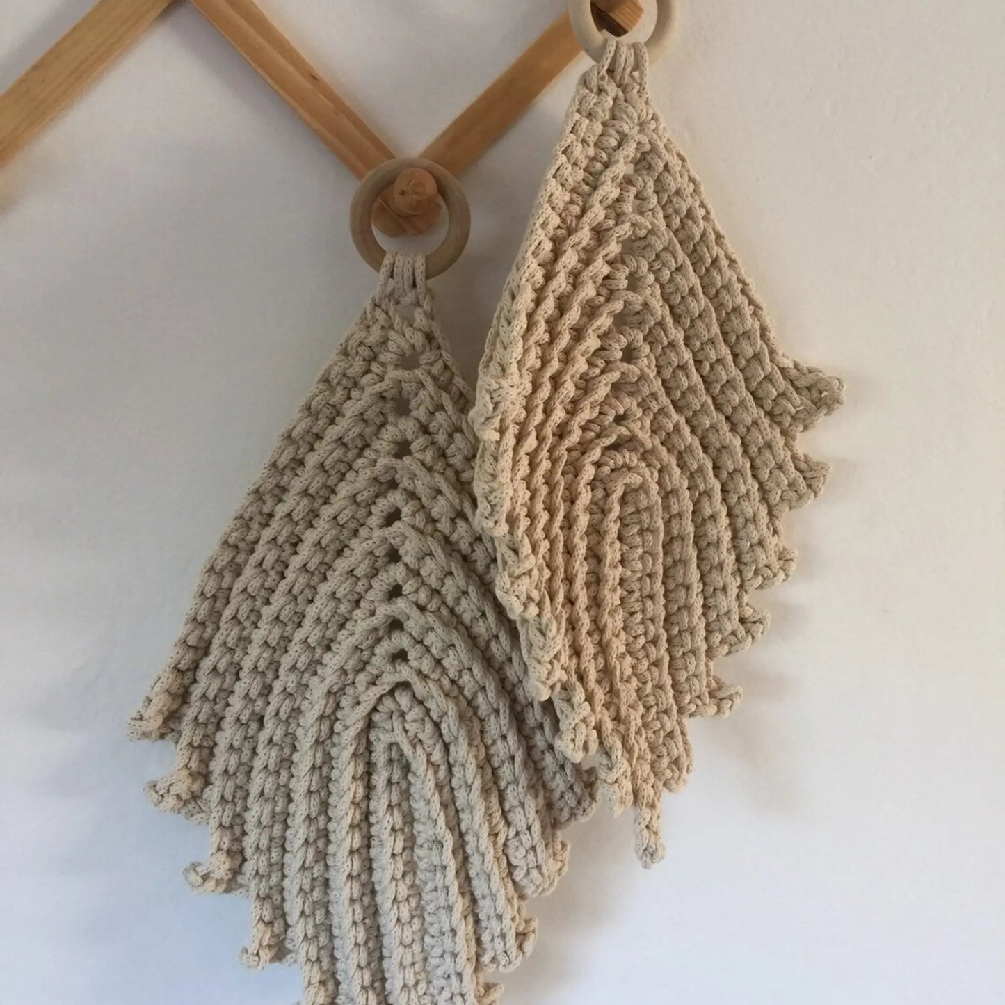 Leaf Placemat Set | Boho Farmhouse Table Decor | Botanical Gifts - Looping Home