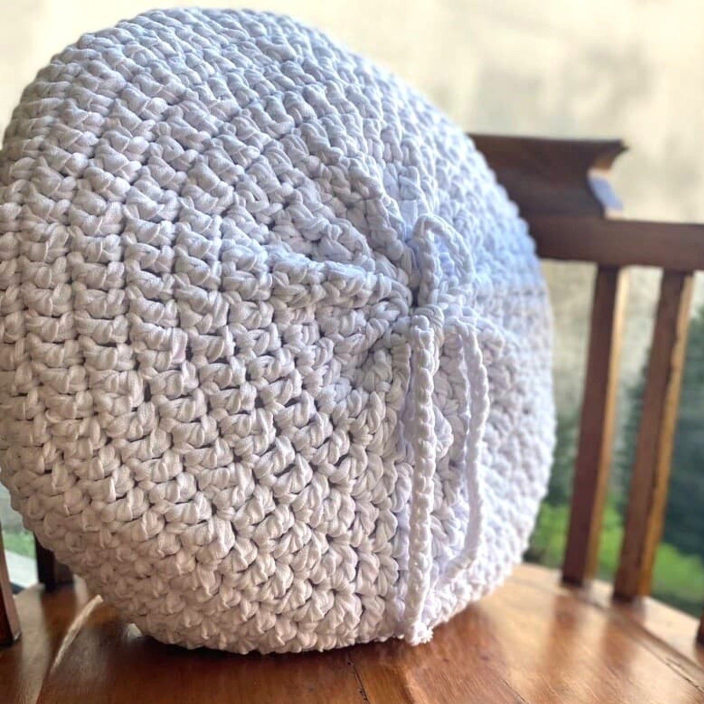 Round Crochet Pillowcase | Pure White - Looping Home