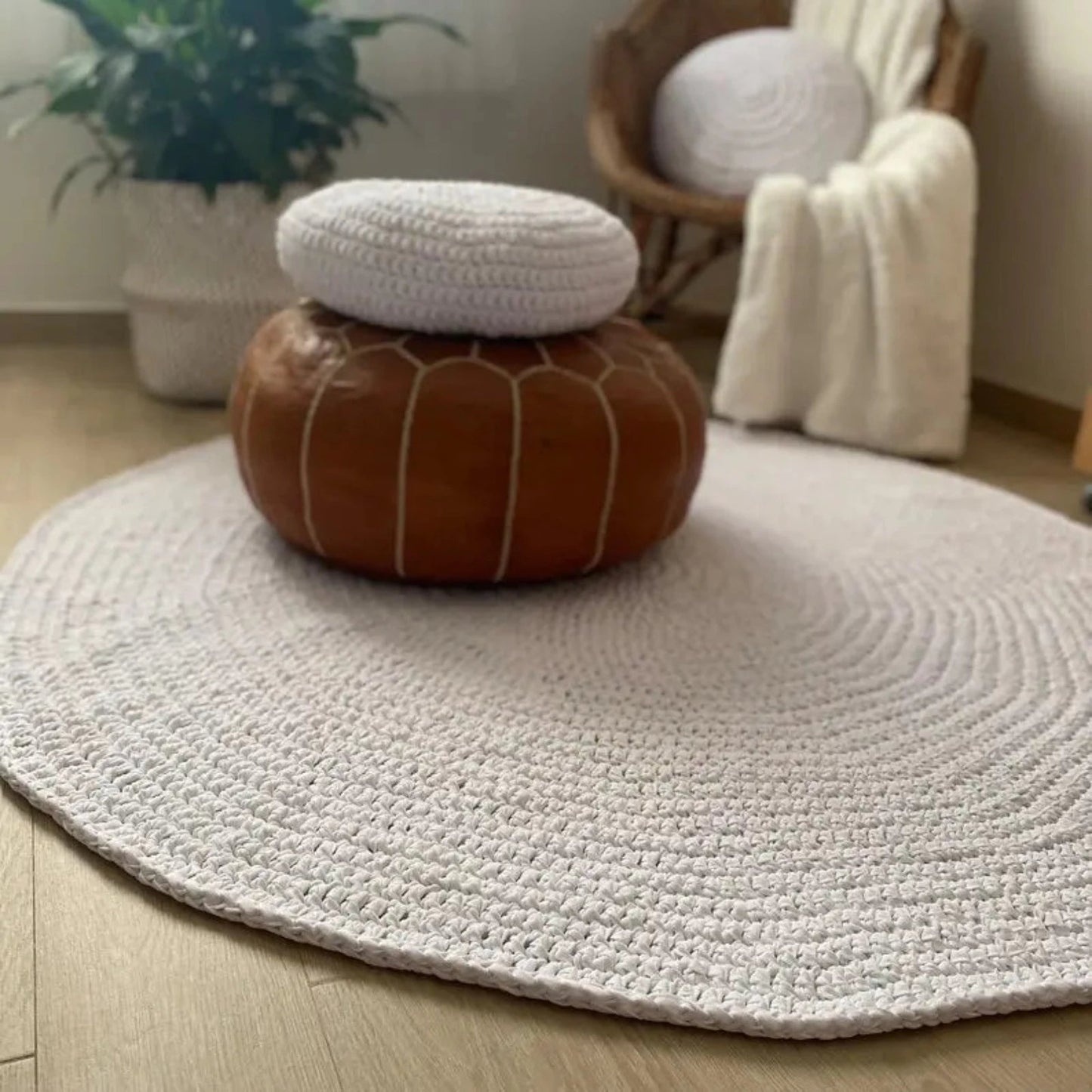 Round Crochet Rug | White - Looping Home