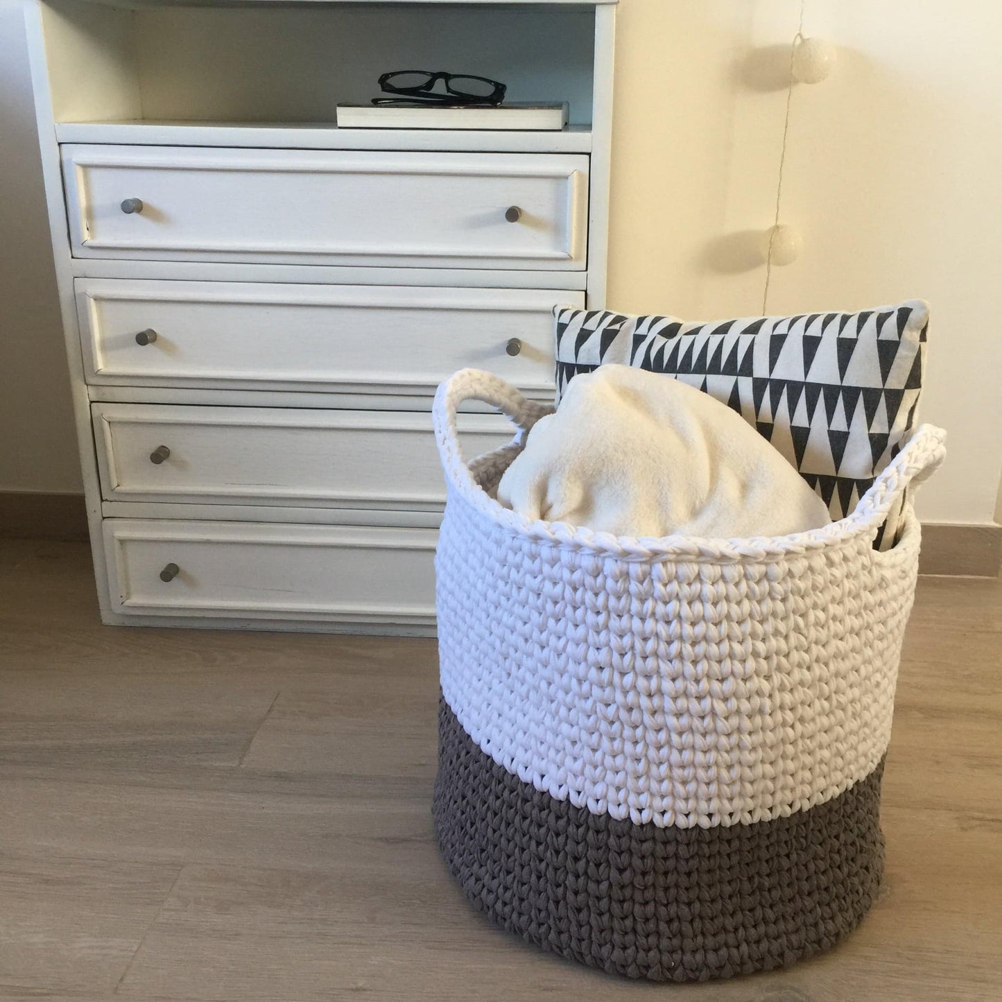 Round Storage Baskets, Modern Two Colors Baskets - Looping Home