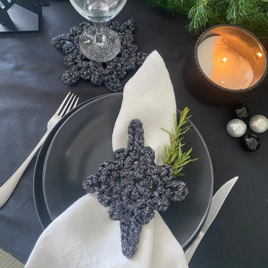 Black Sparkly Christmas Dinning Table Decor, Set of 8 pieces - Looping Home