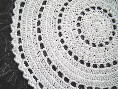 Crochet Round Doily Rug, Mandala Floor Mat - Looping Home