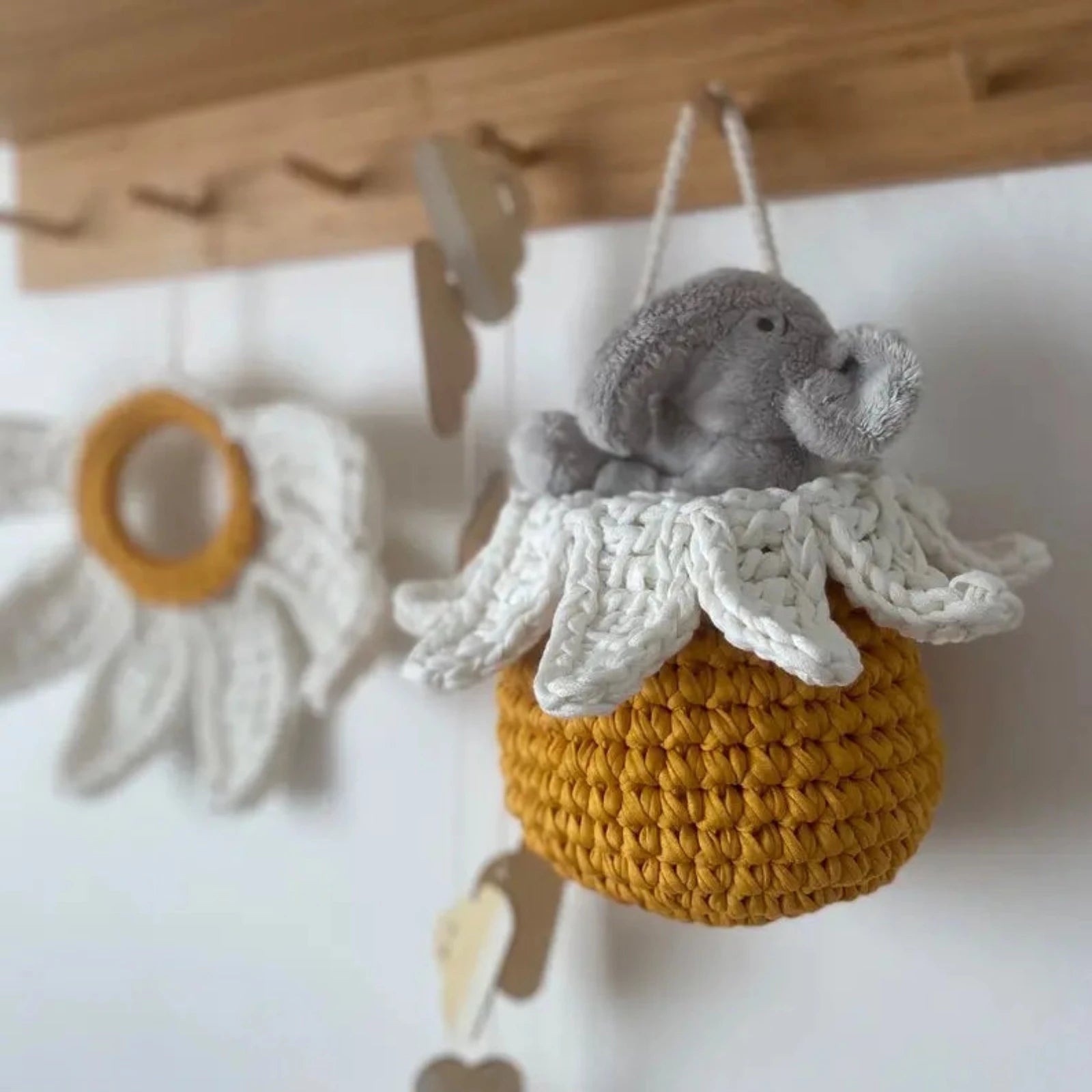 Daisy Flower Set | Wall Hanging Flower and Basket | Pearl White and Mustard - Looping Home