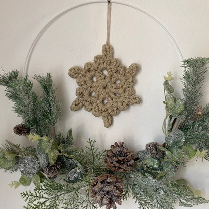 Gold Crochet Snowflake Christmas Ornament Set - Looping Home