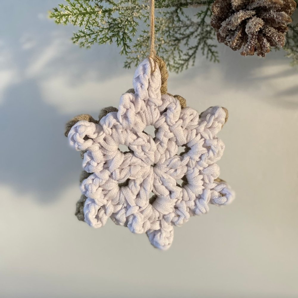 Large Crochet Snowflake Christmas Decorations Set - Looping Home