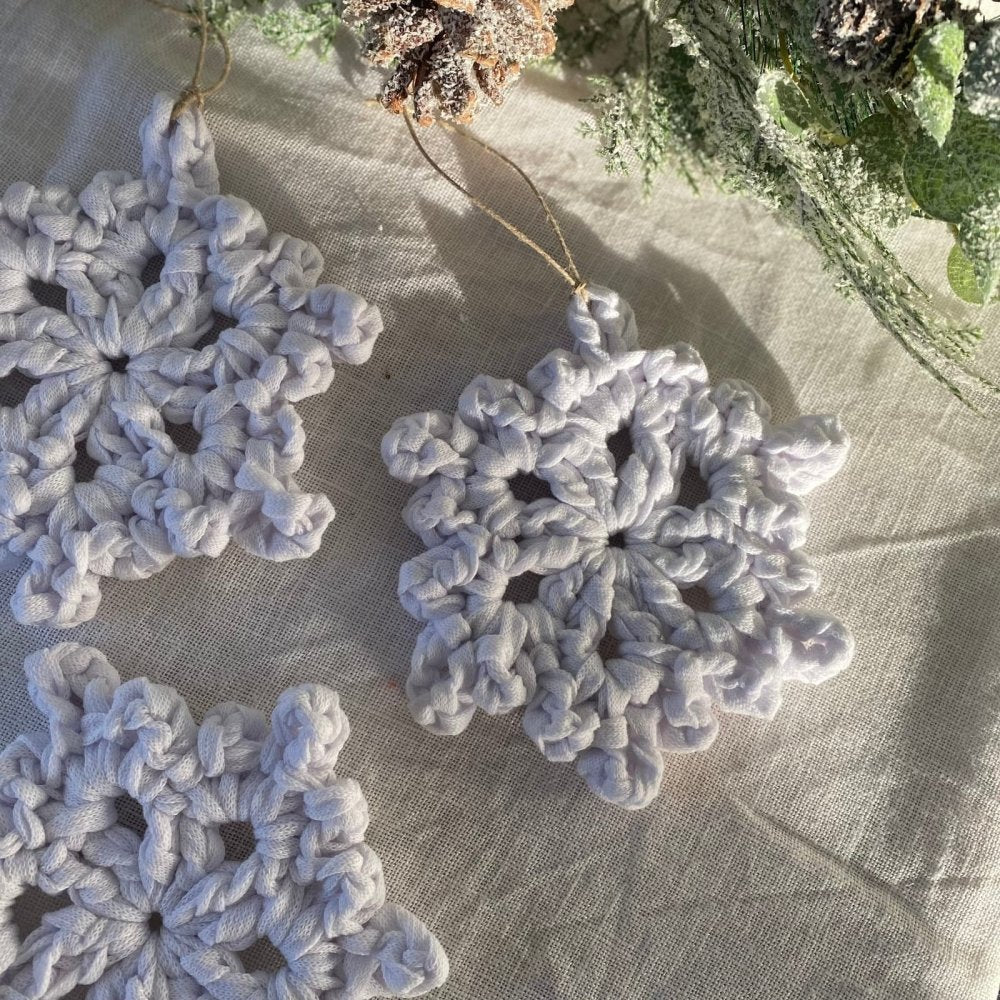 Large Crochet Snowflake Christmas Decorations Set - Looping Home