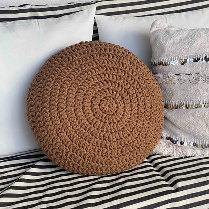 Round Crochet Pillowcase - Looping Home